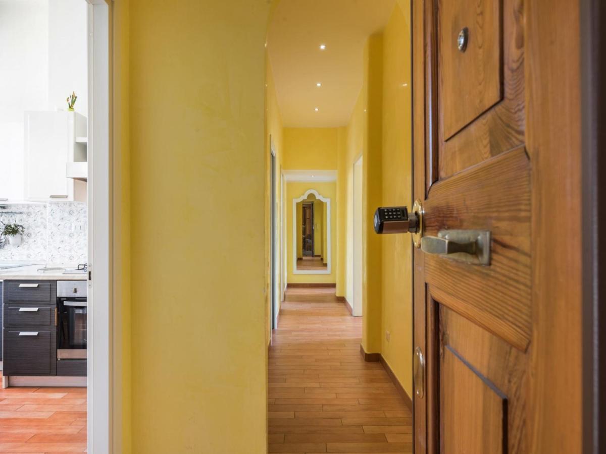 The Best Rent - Colourful Two-Bedroom Apartment Near Termini Station 罗马 外观 照片